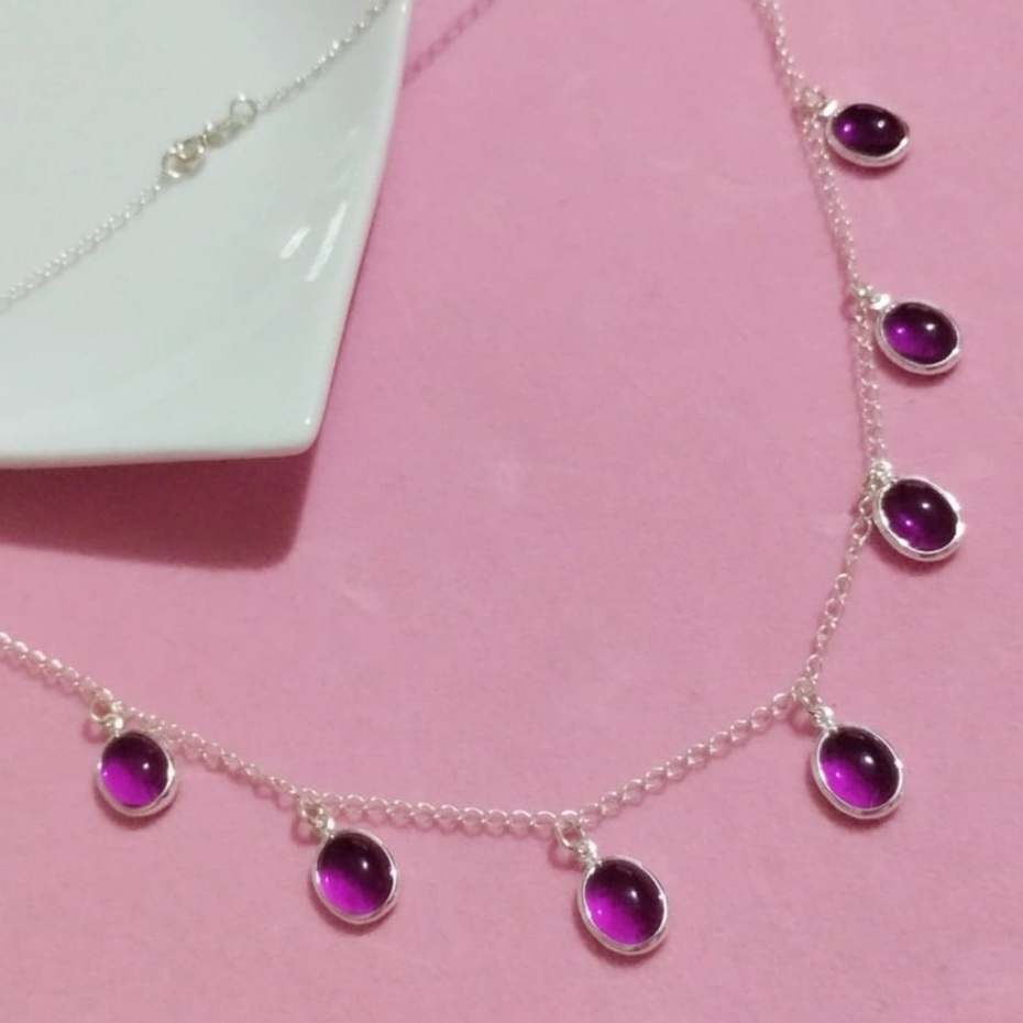 Colar com gotas Fúscias