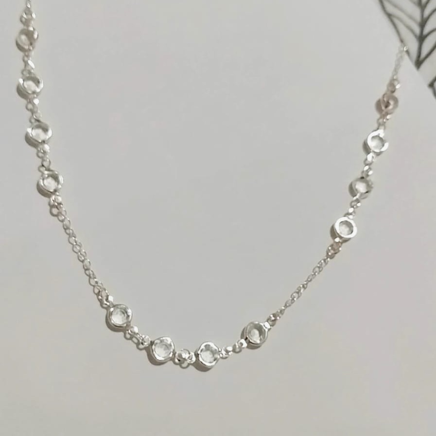 Colar Longo com Zircônias